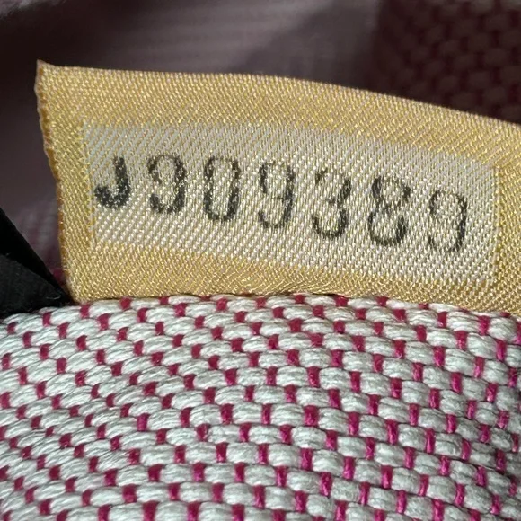 Dooney & Bourke Black and Tan Tote Bag Approx. 18” x 10” x 5.5” - Picture 11 of 16